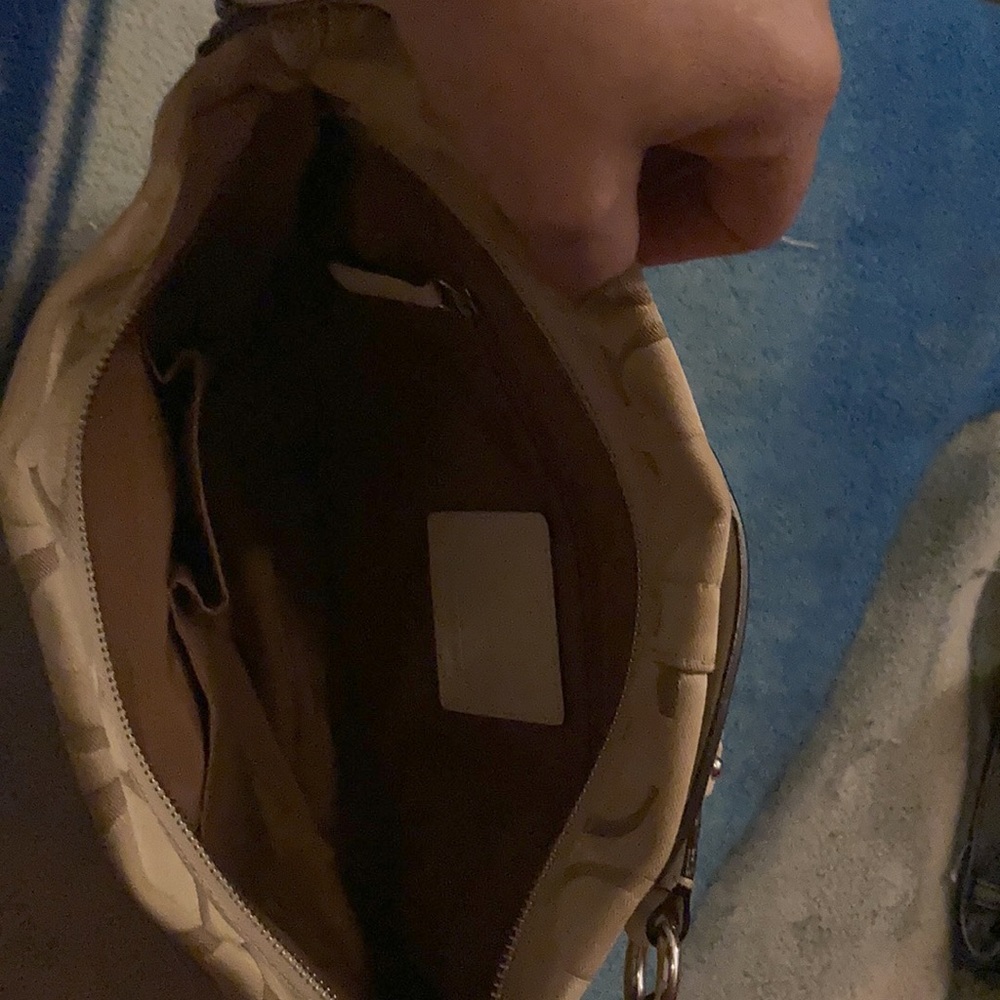 Coach Needs To Be Use And Not In Bag. - image 6